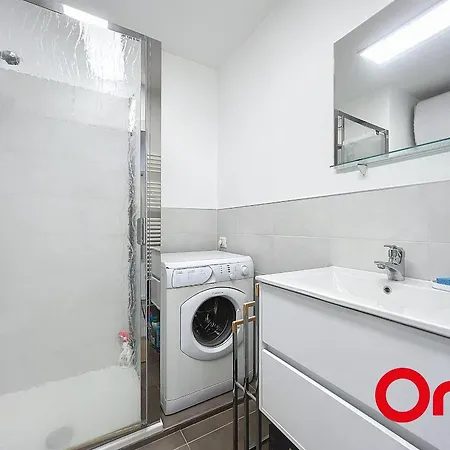 Renove Avec Terrasse, Climatisation Et Parking A - Fr-1-647-42 芒通