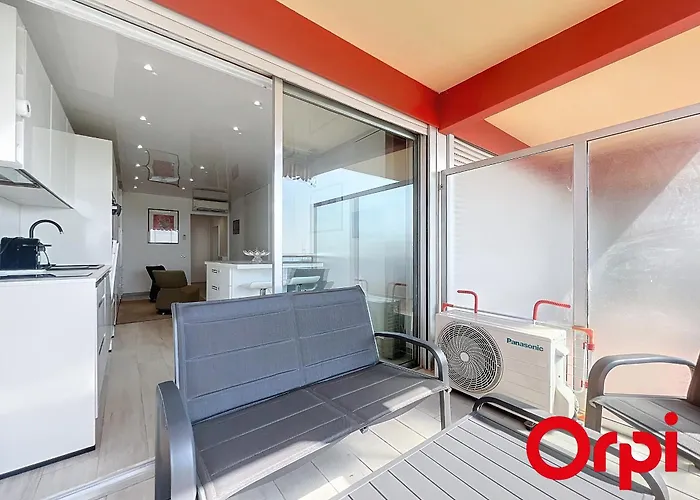 Apartment Renove Avec Terrasse, Climatisation Et Parking A - Fr-1-647-42 *